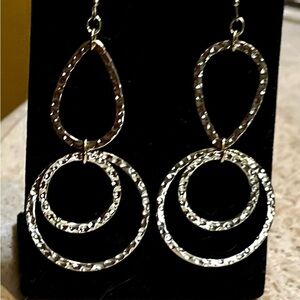 Avon Global Market Drop Earrings